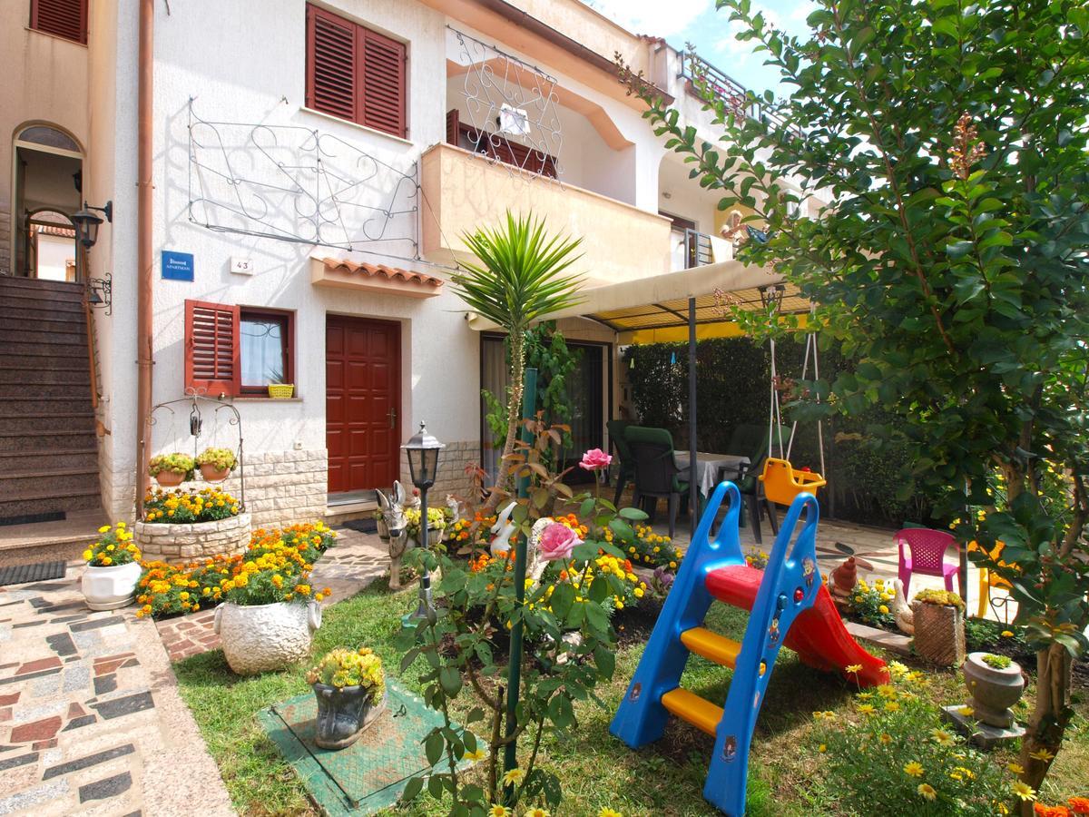 Apartments Vida 1682 Pula Exterior photo