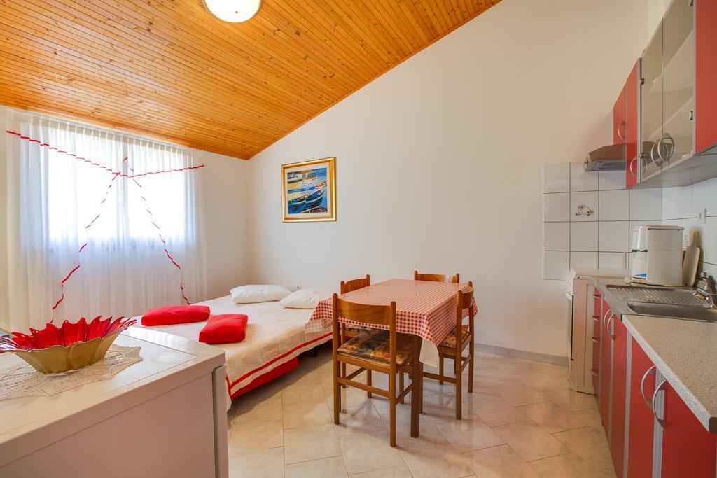 Apartments Vida 1682 Pula Exterior photo