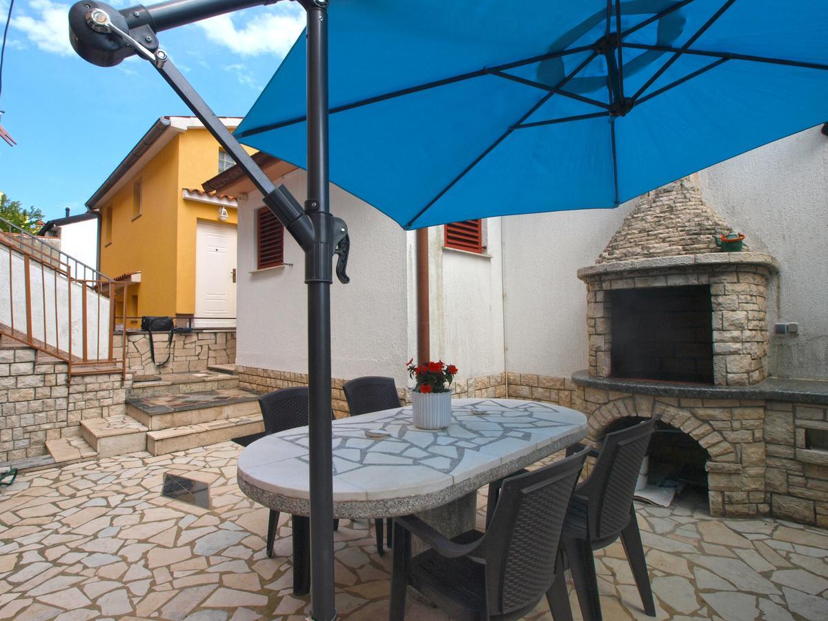 Apartments Vida 1682 Pula Exterior photo