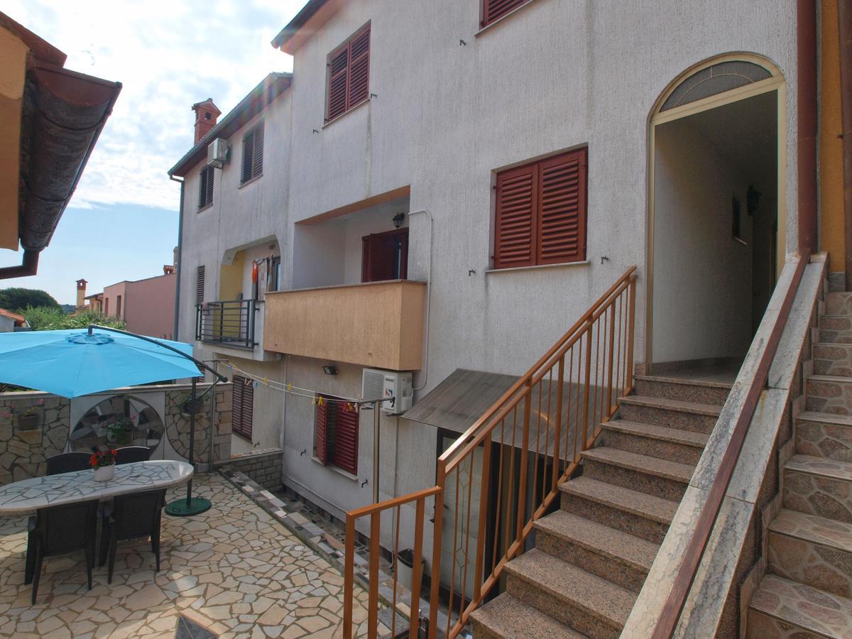 Apartments Vida 1682 Pula Exterior photo